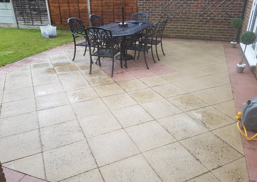 Jet wash, jet washing, jet washer, pressure cleaning, pressure clean Crawley, patio-and-driveway-cleaning-crawley-northgate-three-bridges-poundhill-maidenbower-furnace-green-tillgate-tolgate-broadfield-bewbush-ifield-langley-green-west-green-southgate-crawley- 4