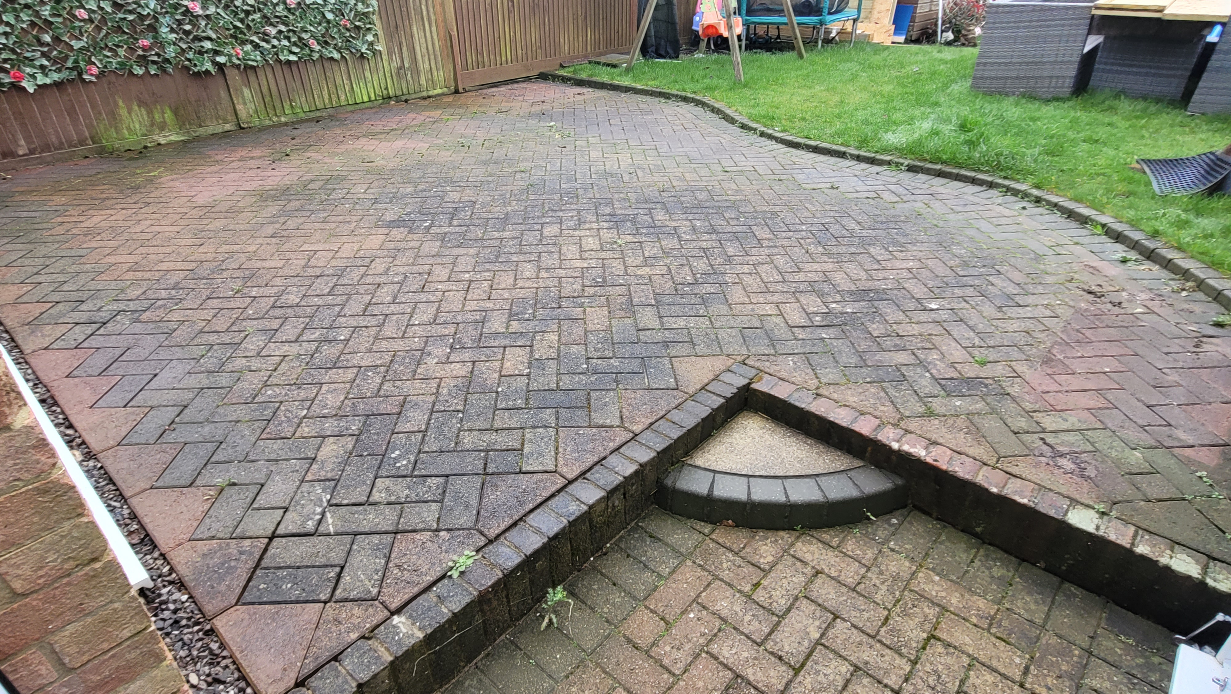 The Jet Wash Fella, Driveway, Brick Wall, Patio Cleaning Crawley Down 7